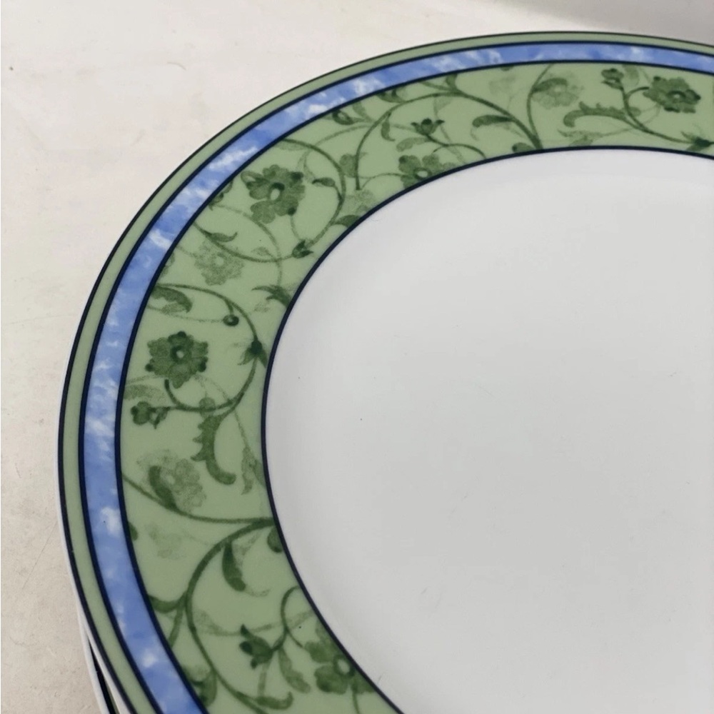 Wedgwood Watercolour 10 - 3/8" Dinner Plate - Picture 4 of 8